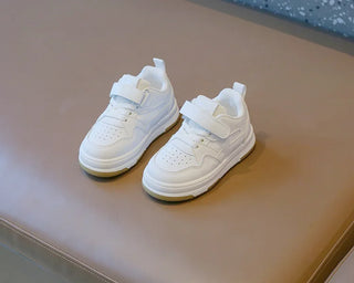 Children's White Shoes Spring and Autumn Kid's Sports Shoes Anti slip Lightweight Boys Board Shoes Soft Sole Baby Casual Shoes