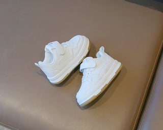 Children's White Shoes Spring and Autumn Kid's Sports Shoes Anti slip Lightweight Boys Board Shoes Soft Sole Baby Casual Shoes