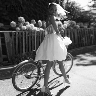 Simple Satin Short Wedding Dress Sleeveless Spaghetti Straps V Neckline Bridal Dancing Dress Knee Length A Line Homecoming Dress